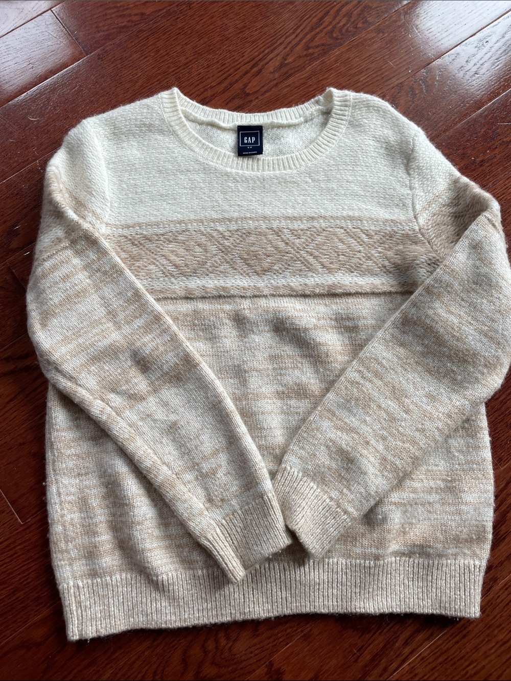 GAP Cream and Tan Sweater